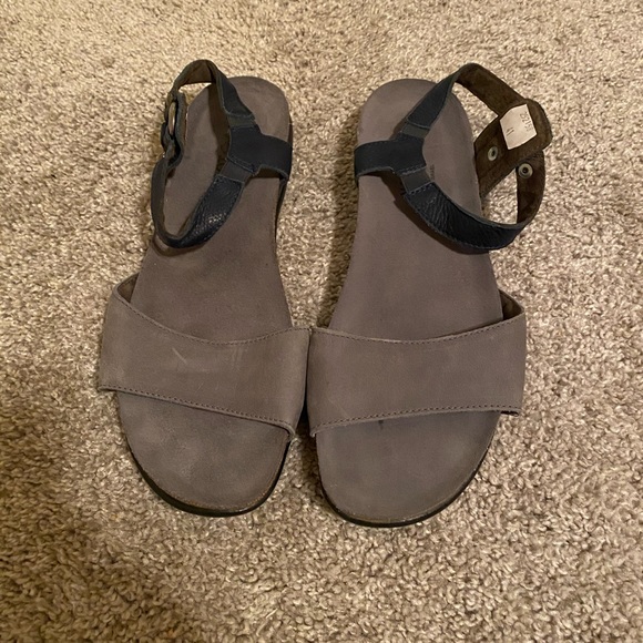 naot sandals sabrina